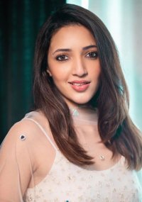 neha shetty 4